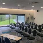 Salle 2 avec format conférence