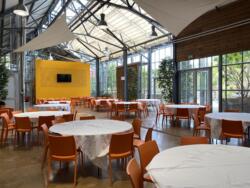 Intérieur restaurant groupe les comptoirs